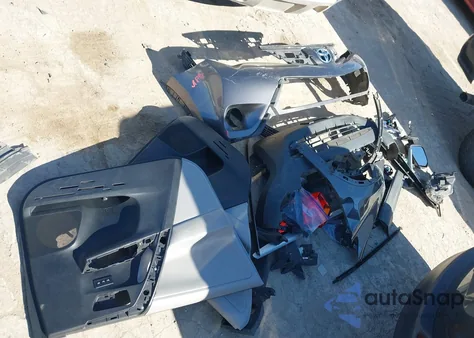 2013 Toyota Rav4 Limited z USA, uszkodzony, nr VIN 2T3YFREV1DW057481